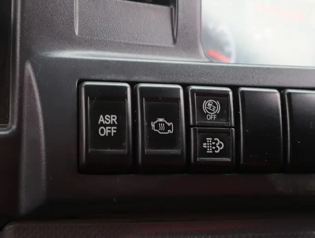 いすゞ エルフ TKG-NJR85AD(2WD)の写真41