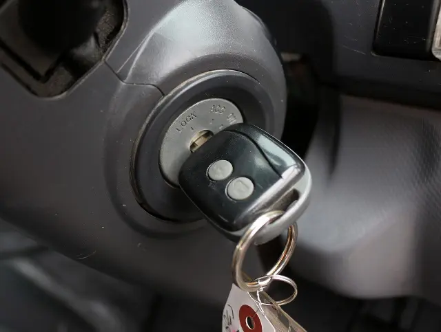 いすゞ エルフ TKG-NJR85AD(2WD)の写真43