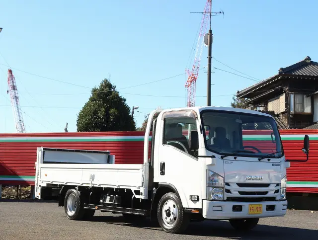 いすゞ エルフ TRG-NPR85AR(2WD)の写真3