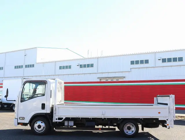 いすゞ エルフ TRG-NPR85AR(2WD)の写真8