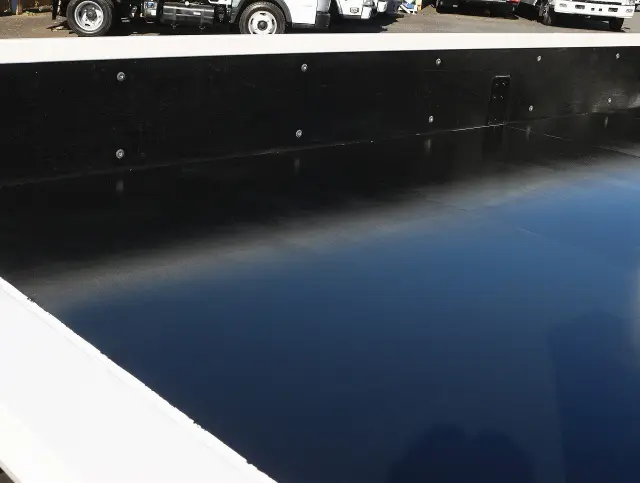 いすゞ エルフ TRG-NPR85AR(2WD)の写真16