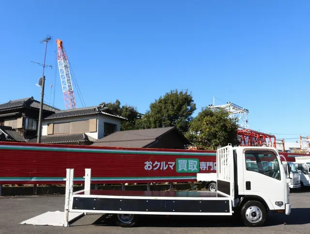 いすゞ エルフ TRG-NPR85AR(2WD)の写真22