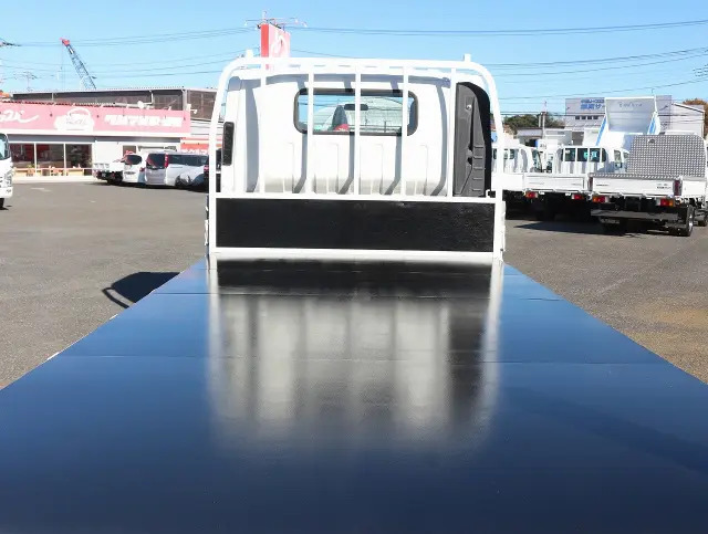 いすゞ エルフ TRG-NPR85AR(2WD)の写真25