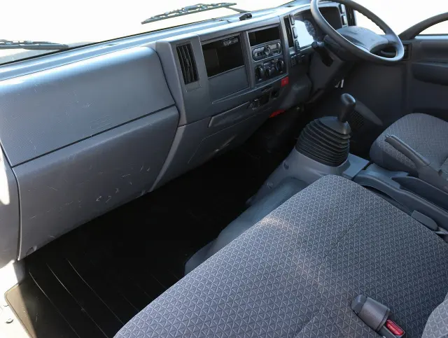 いすゞ エルフ TRG-NPR85AR(2WD)の写真47