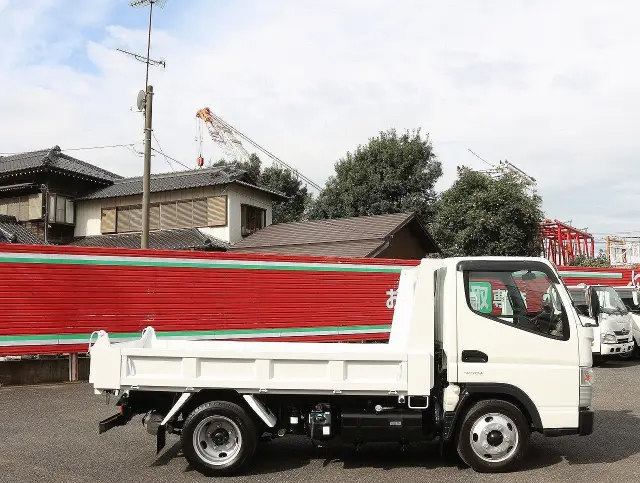 三菱 キャンター 2PG-FBA30(2WD)の写真5