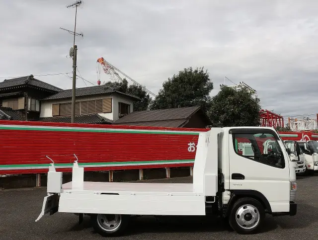 三菱 キャンター 2PG-FBA30(2WD)の写真12