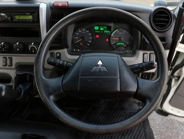 三菱 キャンター 2PG-FBA30(2WD)の写真33