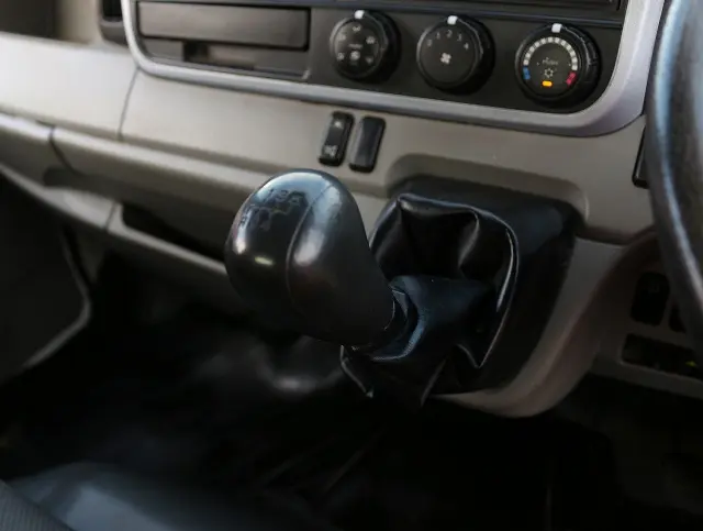 三菱 キャンター 2PG-FBA30(2WD)の写真36