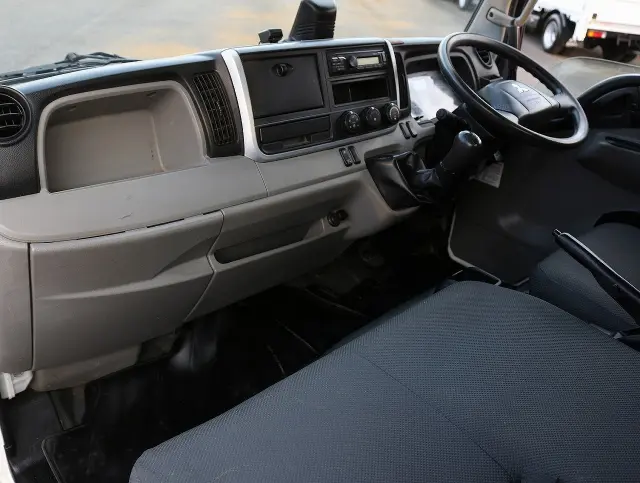 三菱 キャンター 2PG-FBA30(2WD)の写真41