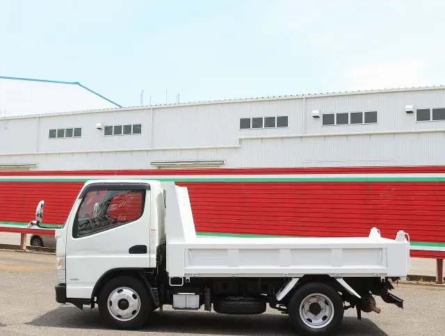 三菱 キャンター 2PG-FBA60(2WD)の写真9