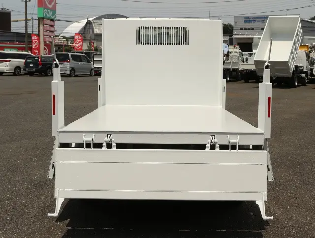 三菱 キャンター 2PG-FBA60(2WD)の写真14