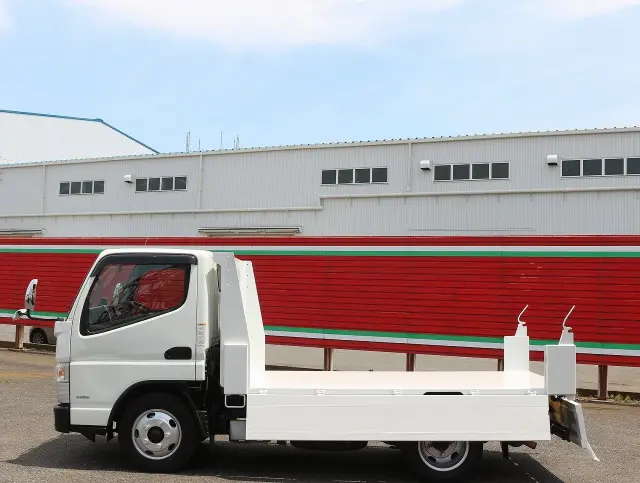 三菱 キャンター 2PG-FBA60(2WD)の写真16