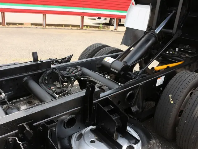 三菱 キャンター 2PG-FBA60(2WD)の写真27