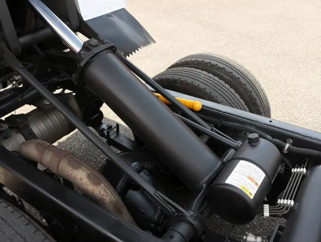 三菱 キャンター 2PG-FBA60(2WD)の写真30