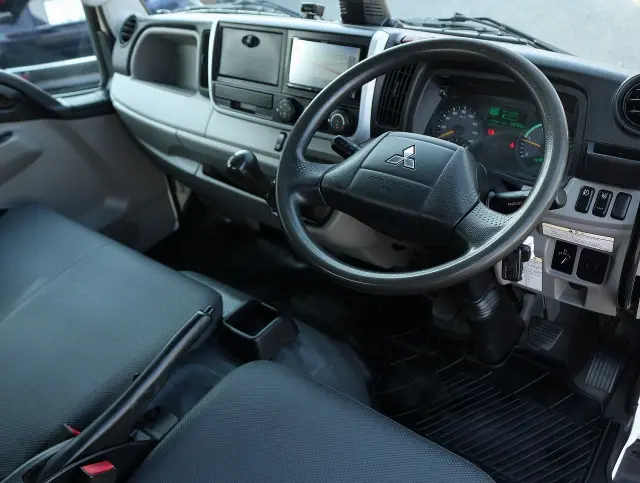 三菱 キャンター 2PG-FBA60(2WD)の写真37