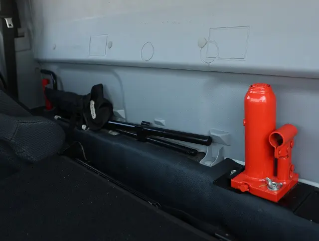 三菱 キャンター 2PG-FBA60(2WD)の写真50