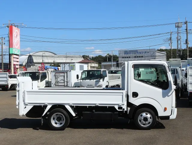 日産 ニッサン SDG-SZ5F24(4WD)の写真4