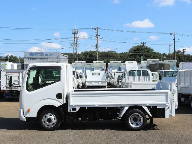 日産 ニッサン SDG-SZ5F24(4WD)の写真8