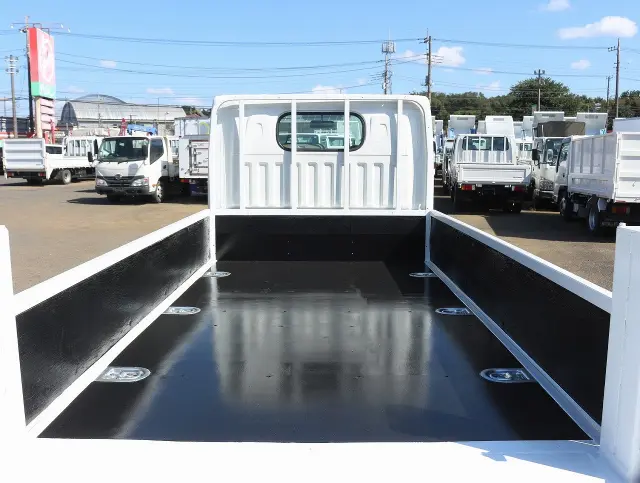 日産 ニッサン SDG-SZ5F24(4WD)の写真11