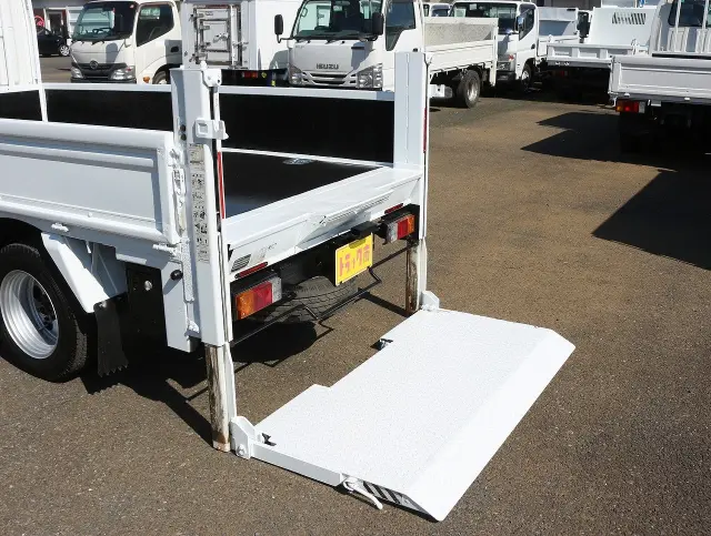 日産 ニッサン SDG-SZ5F24(4WD)の写真14