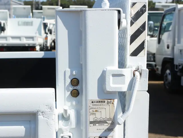 日産 ニッサン SDG-SZ5F24(4WD)の写真17