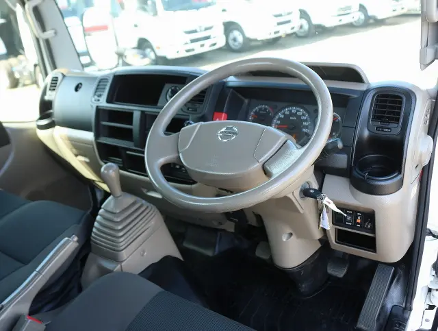 日産 ニッサン SDG-SZ5F24(4WD)の写真31