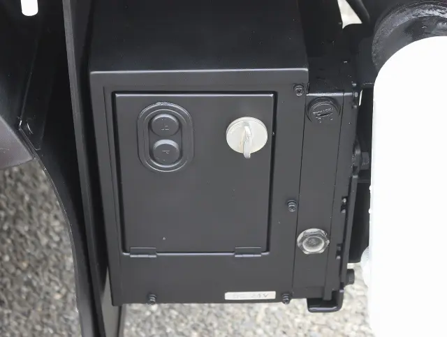 日野 デュトロ TPG-XZC605M(2WD)の写真16