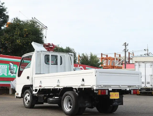 いすゞ エルフ SKG-NJR85A(2WD)の写真7
