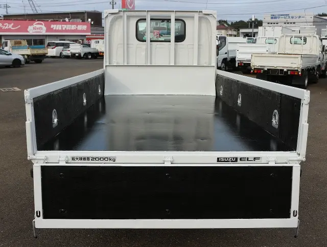 いすゞ エルフ SKG-NJR85A(2WD)の写真11