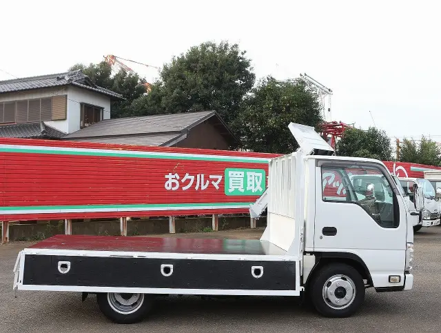 いすゞ エルフ SKG-NJR85A(2WD)の写真14