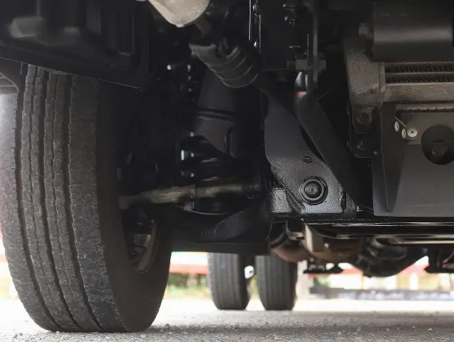 いすゞ エルフ SKG-NJR85A(2WD)の写真24