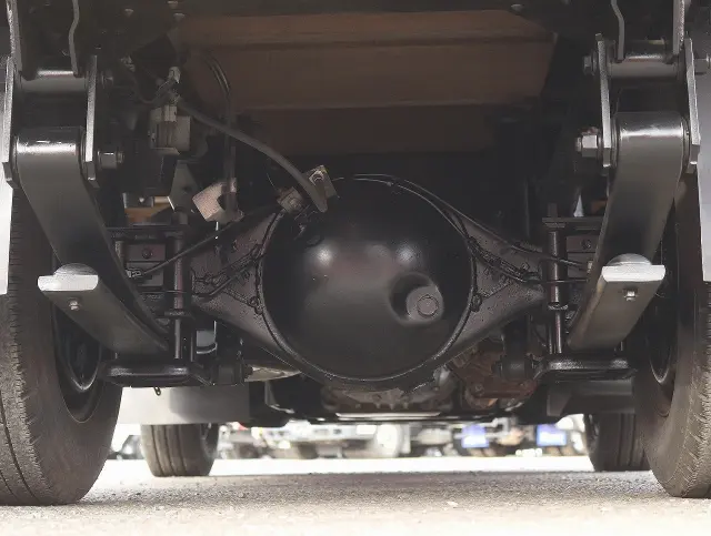 いすゞ エルフ SKG-NJR85A(2WD)の写真29
