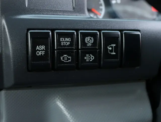 いすゞ エルフ SKG-NJR85A(2WD)の写真41