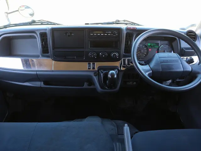 三菱 キャンター TKG-FBA20(2WD)の写真30