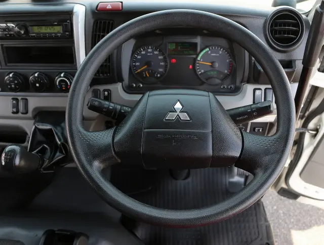 三菱 キャンター 2PG-FBA30(2WD)の写真38