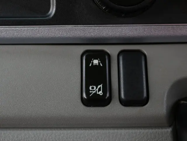 三菱 キャンター 2PG-FBA30(2WD)の写真43