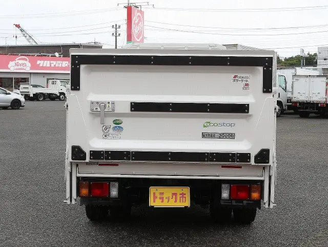 いすゞ エルフ TRG-NJR85A(2WD)の写真6