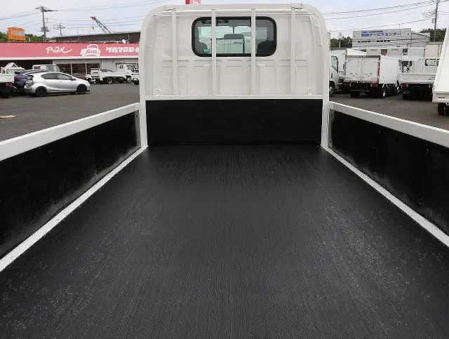 いすゞ エルフ TRG-NJR85A(2WD)の写真15