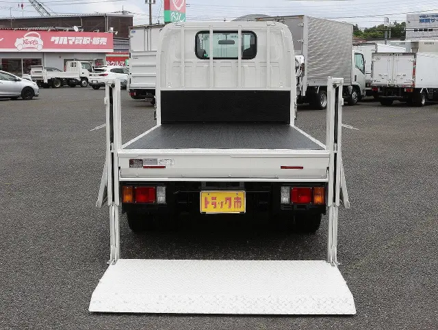 いすゞ エルフ TRG-NJR85A(2WD)の写真21