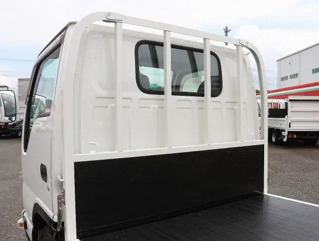 いすゞ エルフ TRG-NJR85A(2WD)の写真24