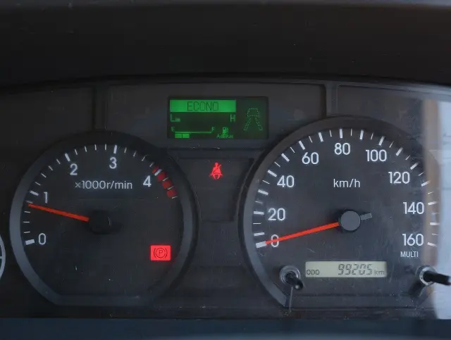 いすゞ エルフ 2RG-NJR88AD(2WD)の写真35