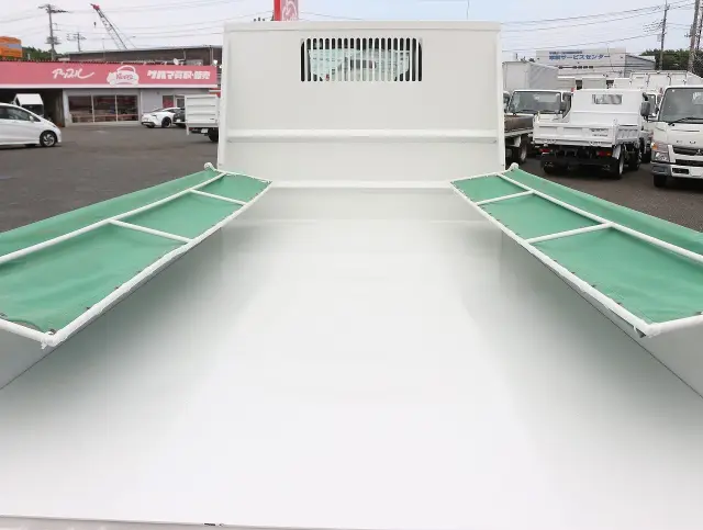 いすゞ エルフ TKG-NJR85AD(2WD)の写真12