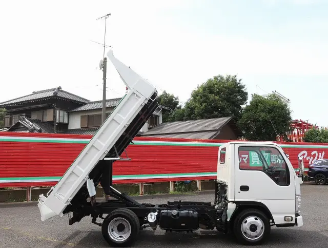 いすゞ エルフ TKG-NJR85AD(2WD)の写真22