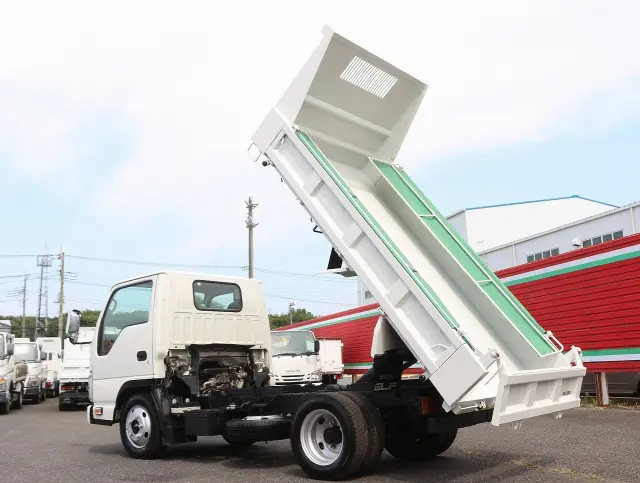 いすゞ エルフ TKG-NJR85AD(2WD)の写真25