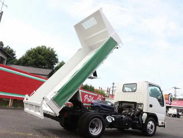 いすゞ エルフ TKG-NJR85AD(2WD)の写真27