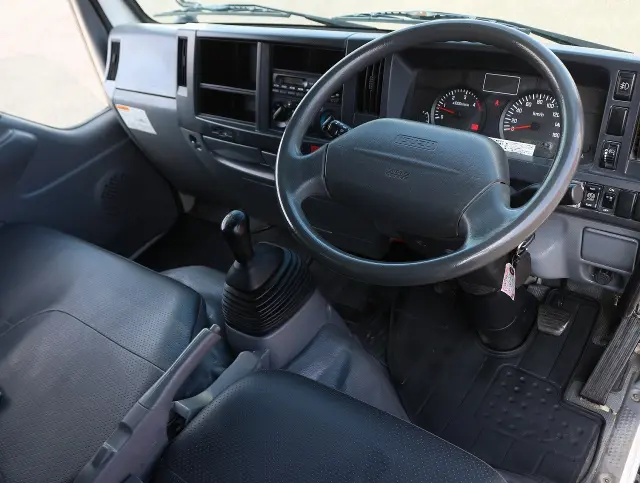 いすゞ エルフ TKG-NJR85AD(2WD)の写真35