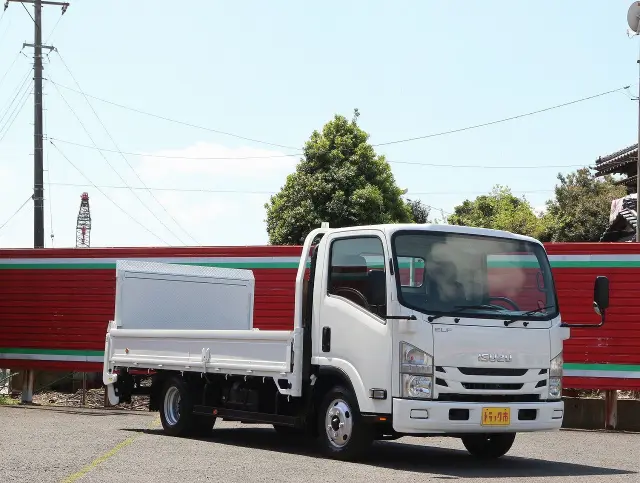 いすゞ エルフ TPG-NPR85AR(2WD)の写真3
