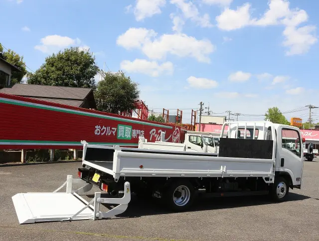 いすゞ エルフ TPG-NPR85AR(2WD)の写真14