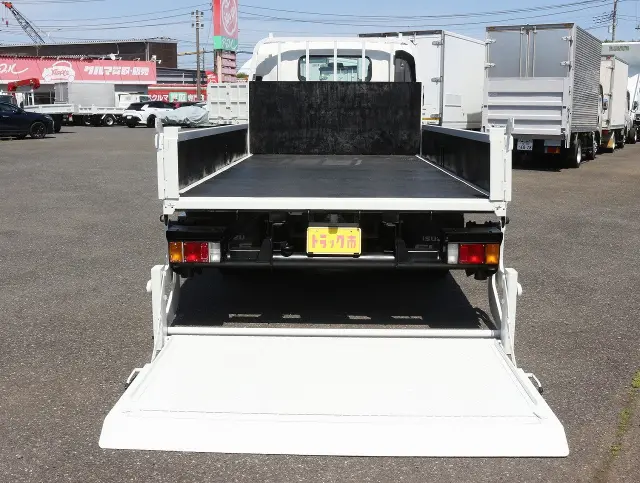 いすゞ エルフ TPG-NPR85AR(2WD)の写真15