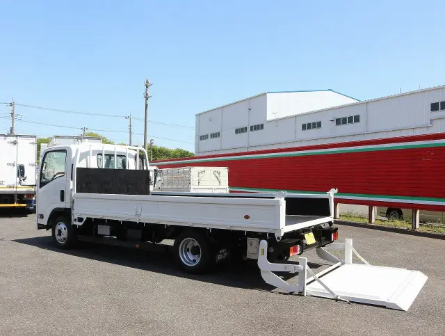 いすゞ エルフ TPG-NPR85AR(2WD)の写真17